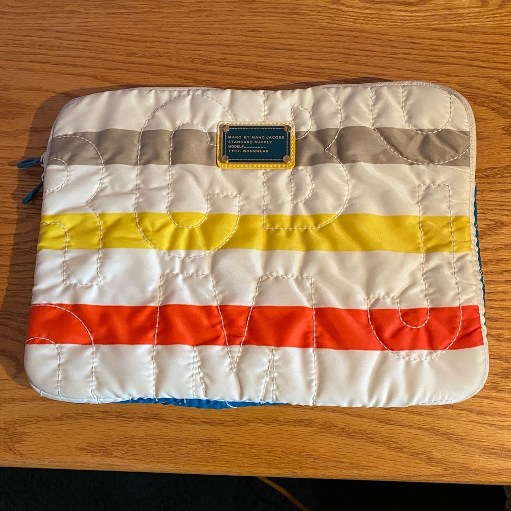 EUC Marc by Marc Jacobs MacBook Pro Case